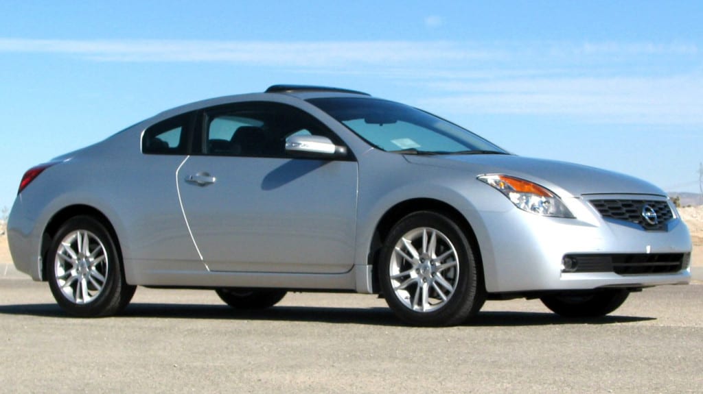 2008_Nissan_Altima_3.5SE_coupe_--_NHTSA