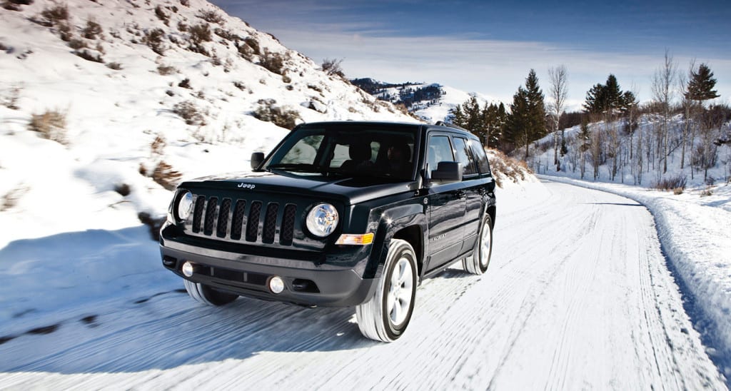 6-2014-jeep-patriot-rear-fascia