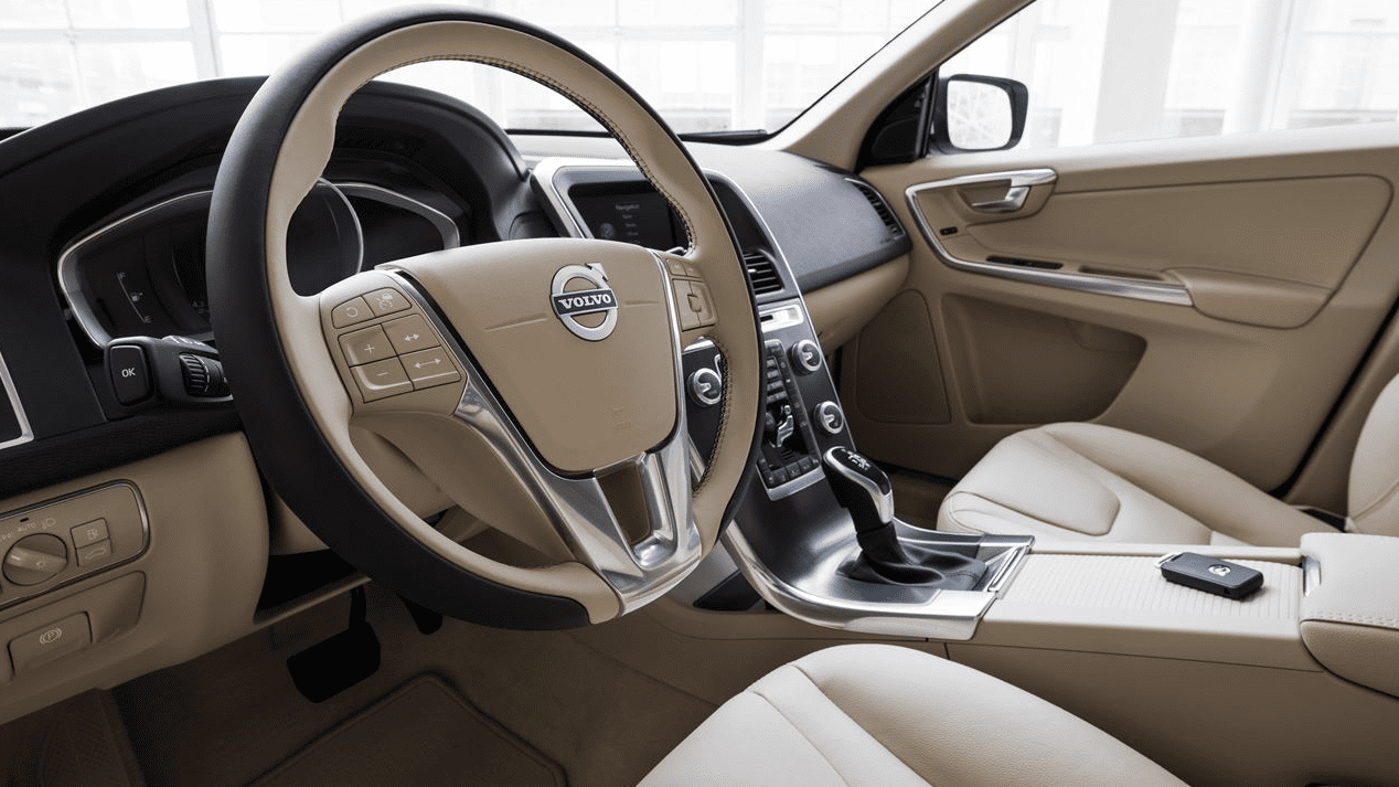 2016 Volvo XC60 Tan Interior
