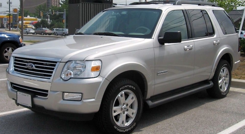 Silver 2006 Ford Explorer in a parking lot