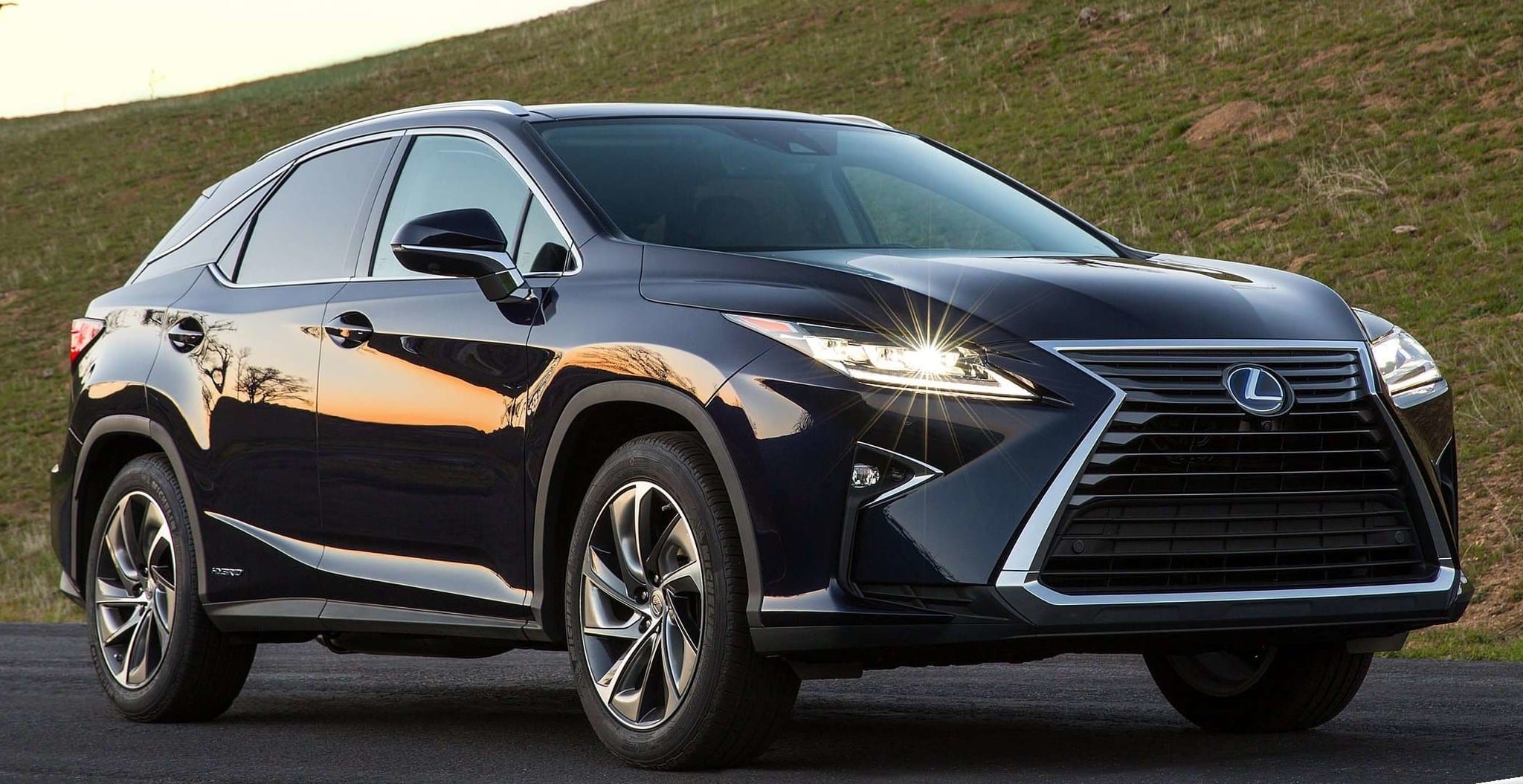 lexus-rx-hybrid-towing-capacity-jean-aarestad