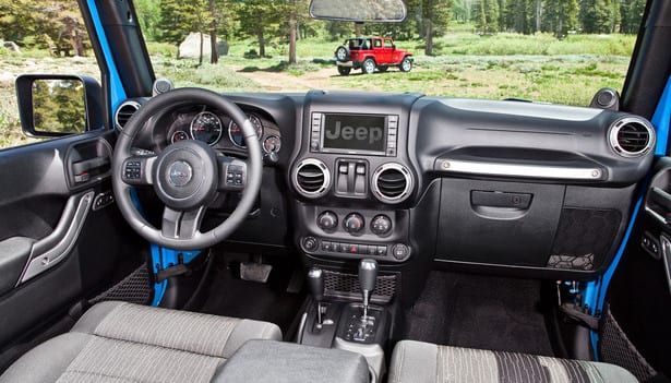2016-Jeep-Wrangler-interior