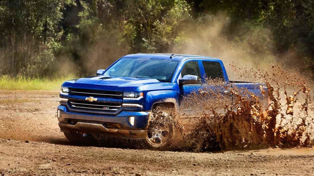 A Rugged Rumble: 2016 Chevy Silverado vs. 2016 Toyota Tundra