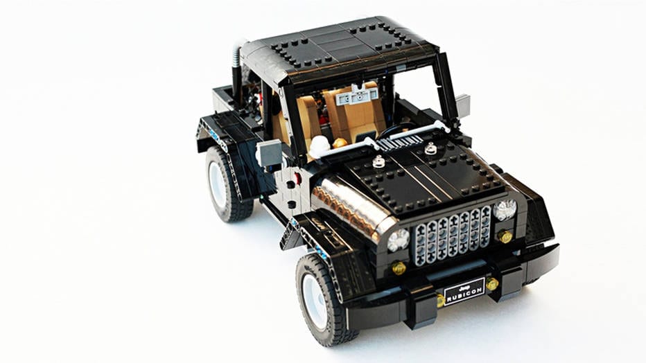 Lego Jeep Wrangler Makes your Inner Child Giddy