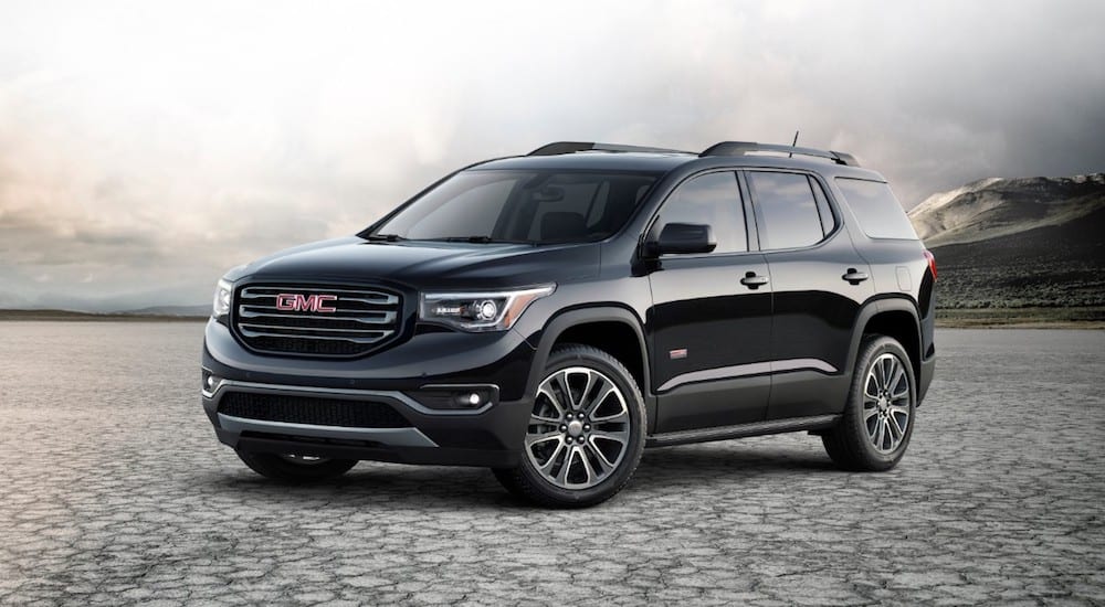 A black GMC Acadia stands alone when it comes to 2019 GMC Acadia vs 2019 Toyota Highlander