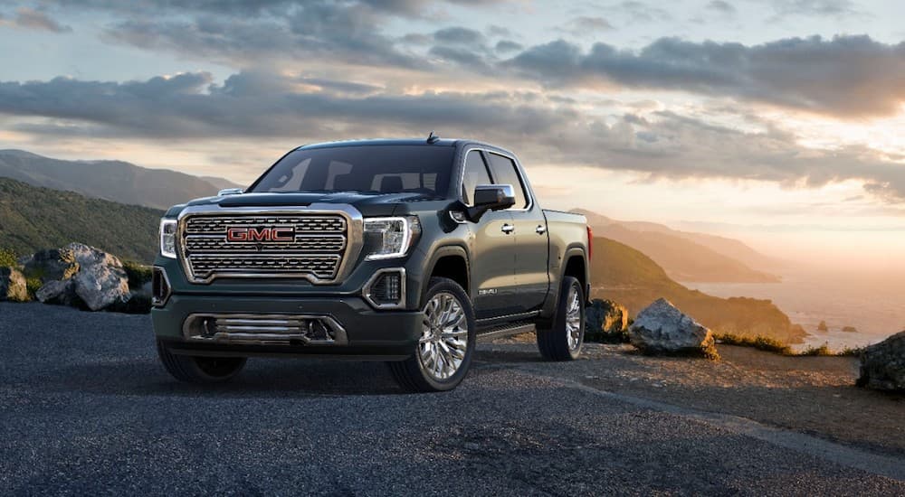 A majestic black Sierra reigns victorious of the 2019 GMC Sierra 1500 vs 2019 Toyota Tundra