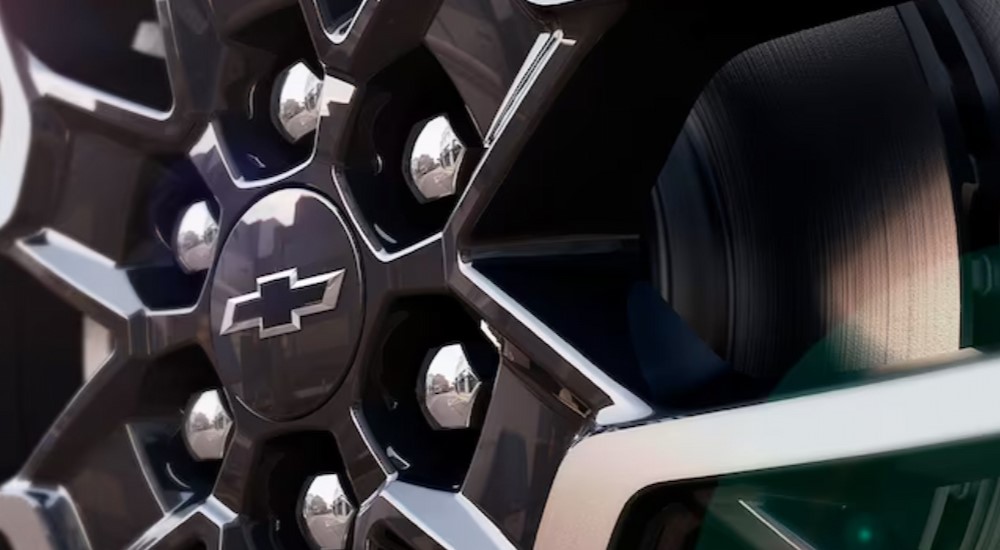 A close-up of a rim on a 2024 Chevy Blazer is shown.