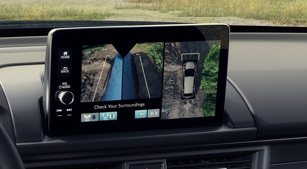 Close-up of the TrailWatch view on the infotainment screen in a 2025 Honda Pilot Elite for sale.
