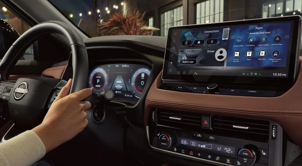 Infotainment and digital gauge cluster on a 2025 Nissan Rogue for sale