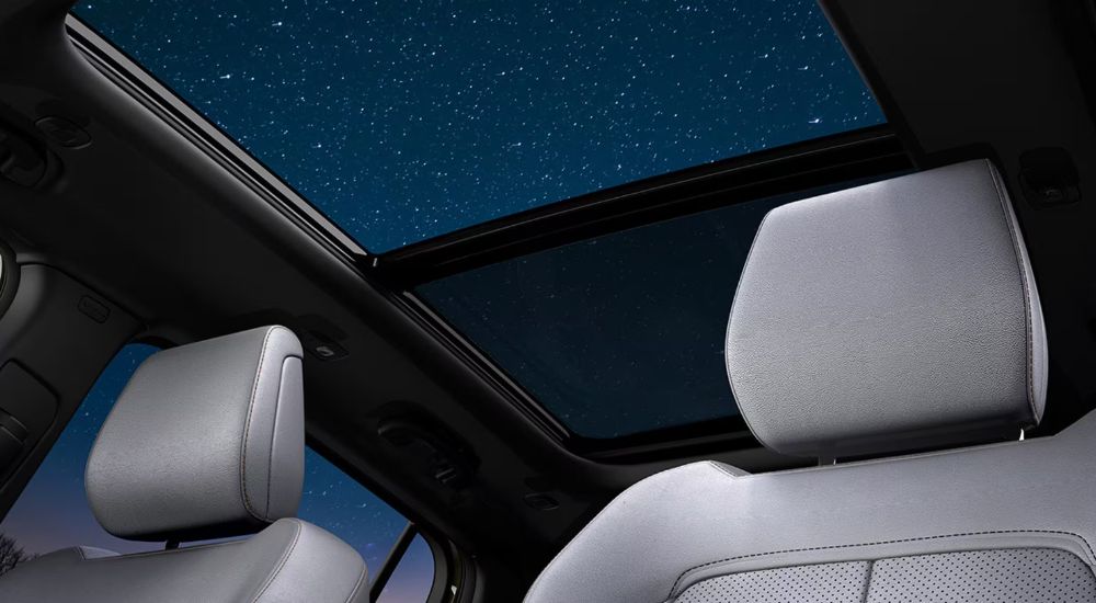 2026 Jeep Cherokee open sunroof to the night sky